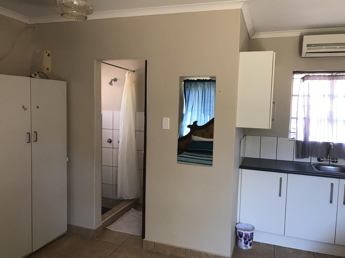 African Sky Guesthouse Віндгук Екстер'єр фото