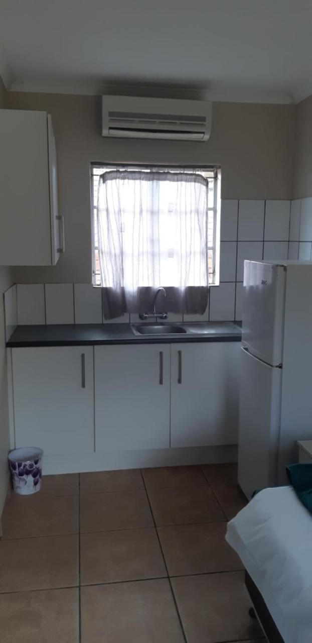 African Sky Guesthouse Віндгук Екстер'єр фото