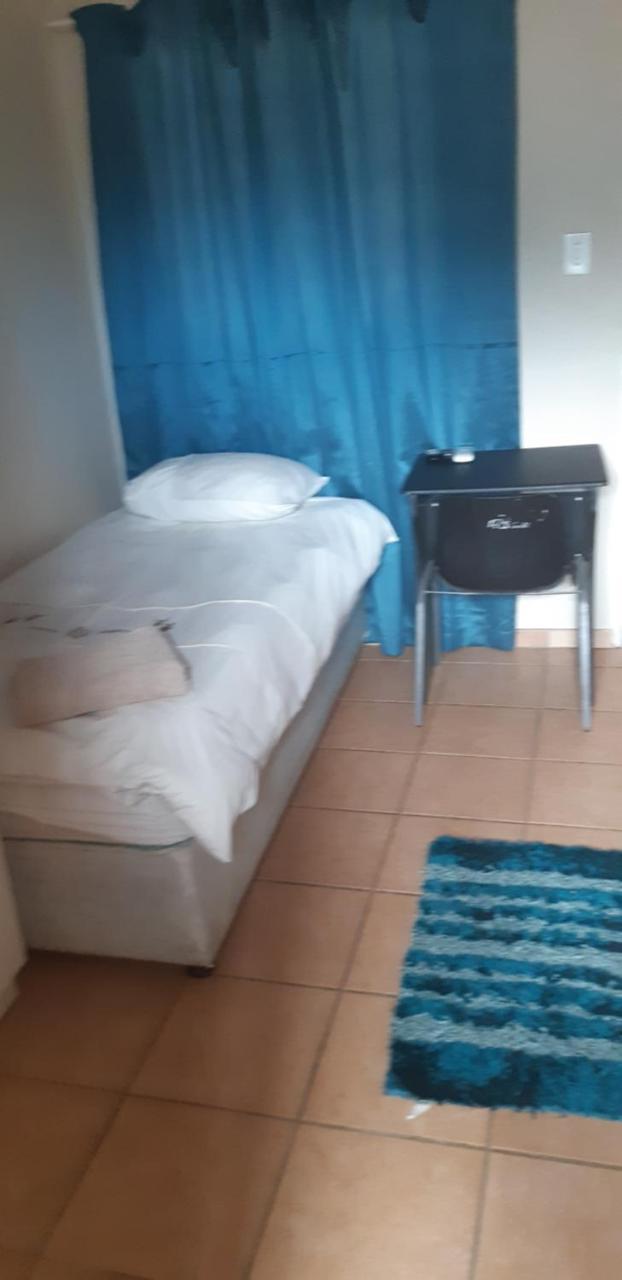 African Sky Guesthouse Віндгук Екстер'єр фото