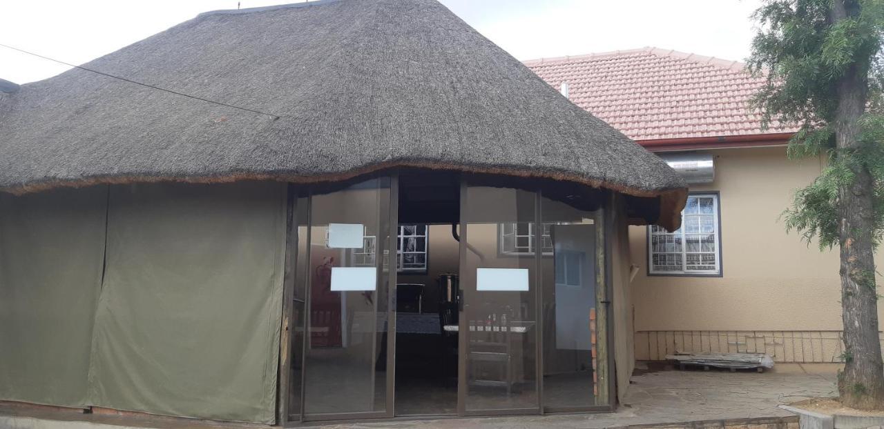 African Sky Guesthouse Віндгук Екстер'єр фото